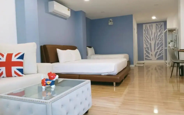 J-Boutique Hotel