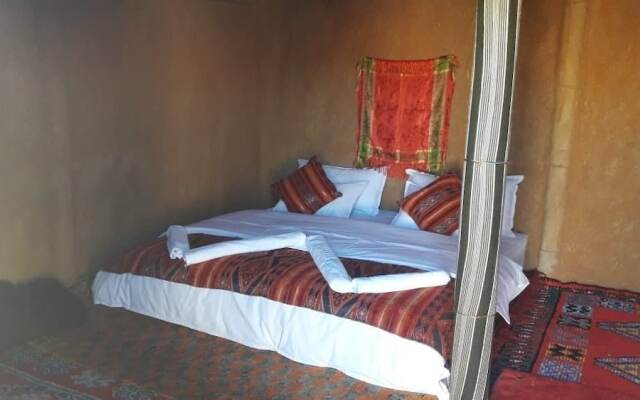 Sahara Camp & Camel Trek