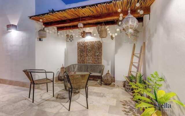 Private Rooftop 1BR Condo with Stunning Common Areas by Stella Rentals