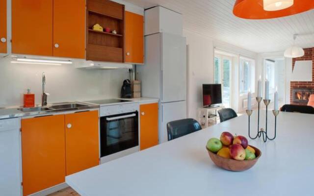 Archipelago-house with pool, boat and bikes