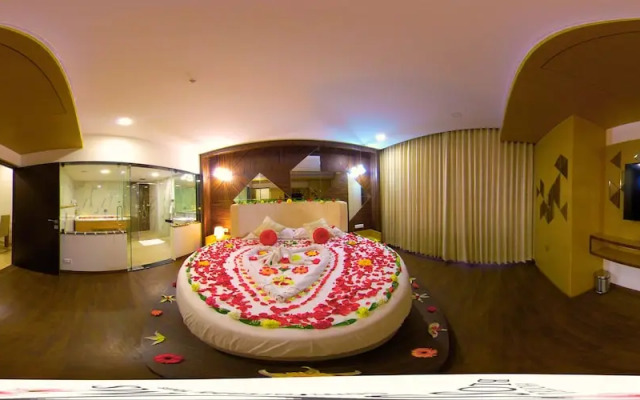 Hotel Blossoms