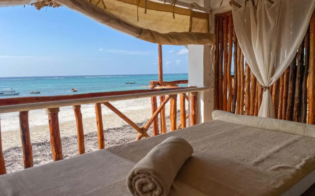 AHG Dream's Bay Beach Hotel - Adults Only