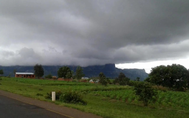 Thumbi View Lodge