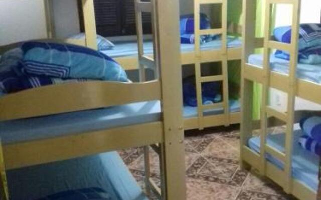 Live Hostel