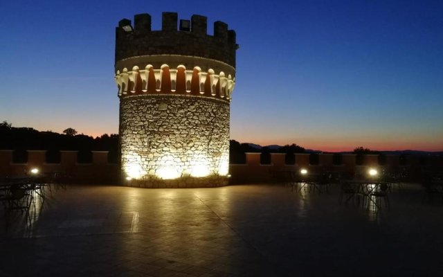 Castello Torre in Pietra
