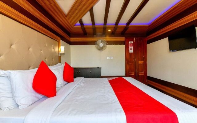 Kerala Vacation Houseboat