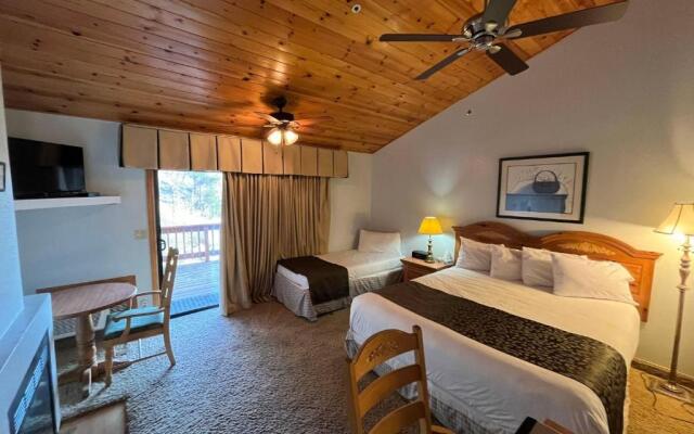Whispering Pines Lodge
