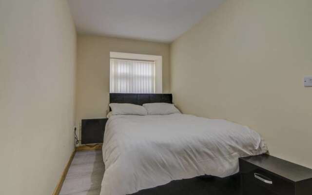 2 Bed, Luxury Apt4 Throstles