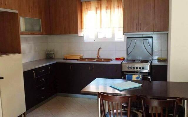 Apartment with 2 Bedrooms in Sarandë, with Balcony And Wifi - 100 M From the Beach