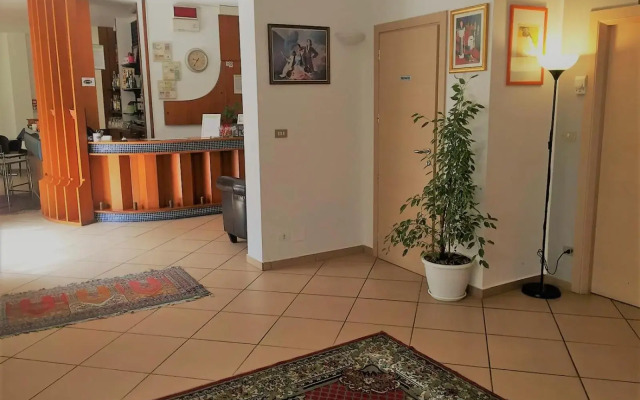 Hotel Ausonia