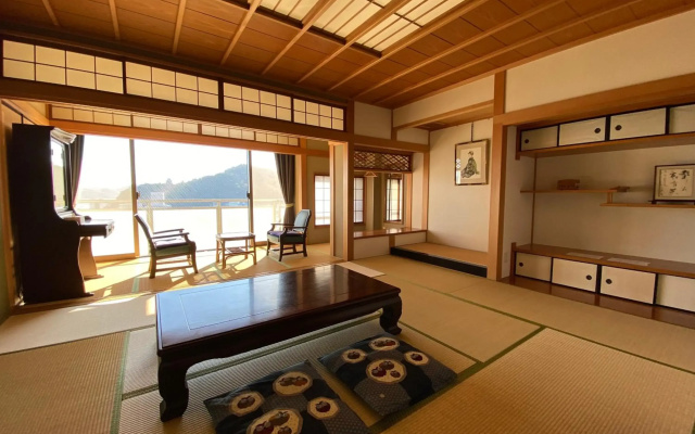 Atami Onsen GUEST HOUSE MEGUMI - Hostel