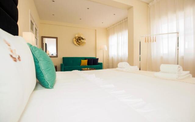 ML Apartments Charming Rooms