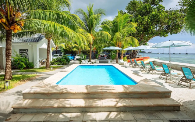 Le Nautique Luxury Beachfront Apartments
