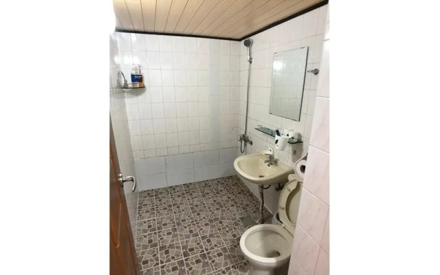 Gudeok Guest House - Hostel