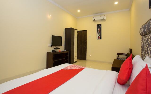 OYO 12249 Hotel Meghna Food Studio