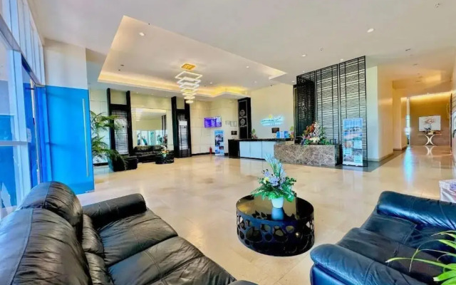La Mirada Deluxe Suites with Oceanview
