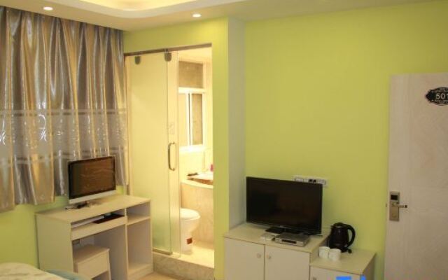 Zhaotong Mili Apartment