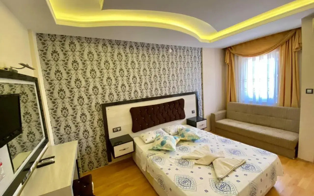 Yalçın Hotel