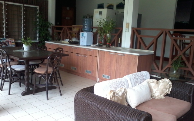 Seaside Travellers Inn