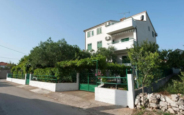 Studio Turanj 6445b