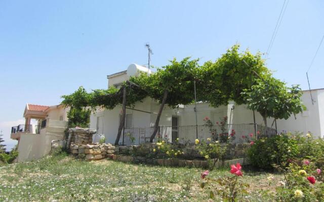 Pissouri Village House