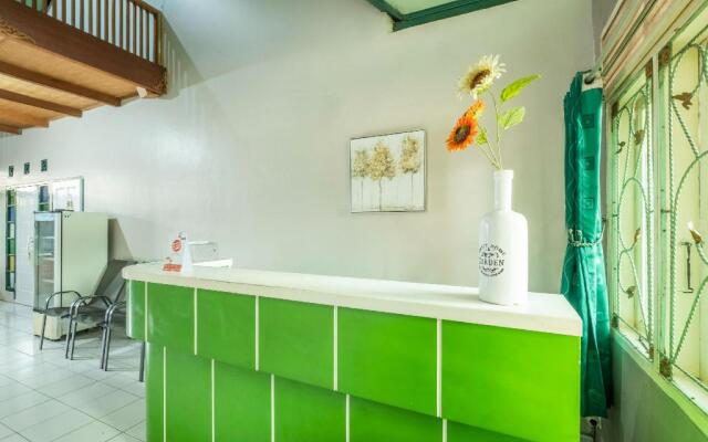 OYO 2227 Raka Residence Syariah