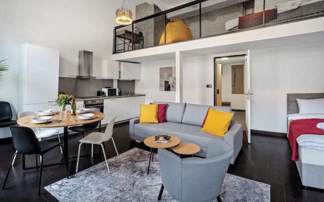 Apartments with balcony near center