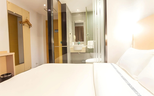 City Comfort Inn