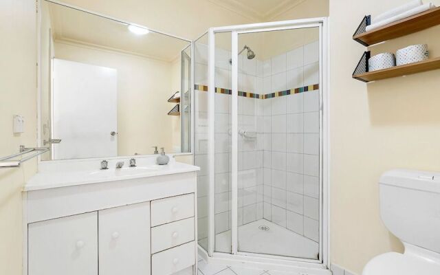 ELIZA, 2BDR Melbourne Apartment