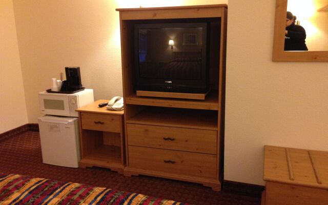 National 9 Inn Placerville