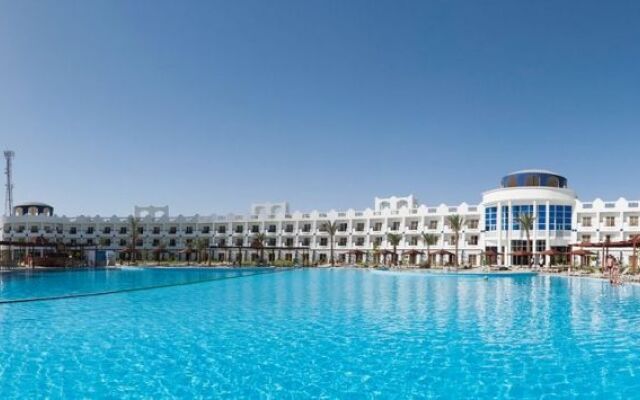 Golden 5 Sapphire Suites Hotel