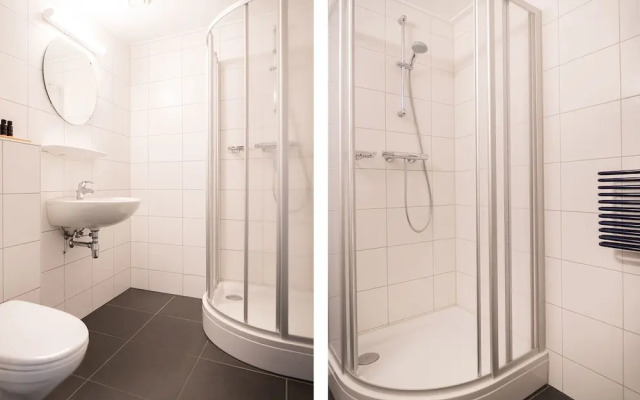 Farmhouse Apartment Near De Slufter