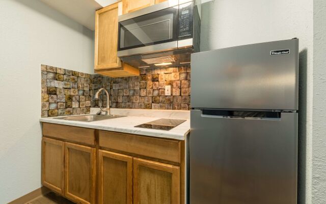 Quality Inn & Suites Manitou Springs at Pikes Peak
