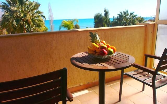 Andreas & Melani Beach