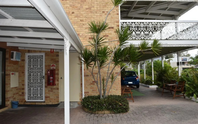 Cotton Tree Beach Motel