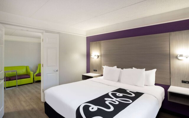 La Quinta Inn & Suites by Wyndham Birmingham Hoover