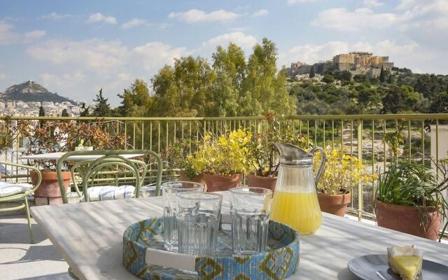 Amazing Two Storey Apartment - Thissio