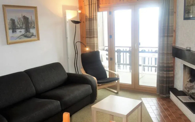 Mystical Apartment With Mountain Views