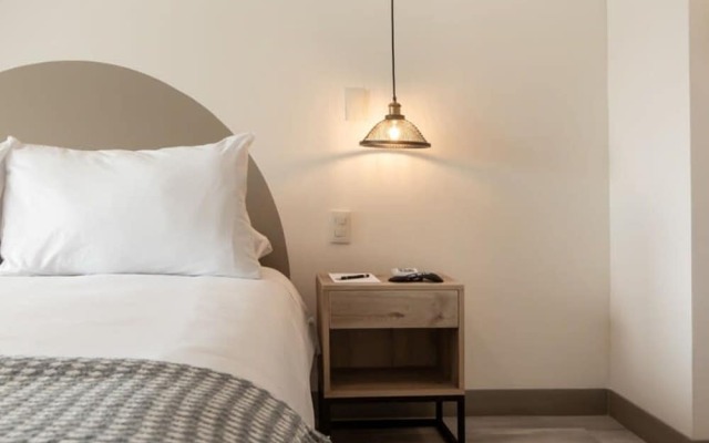 w Modern 1BR With Balcony in San Isidro