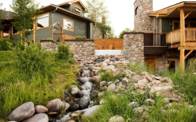 Rainbow Ranch Lodge