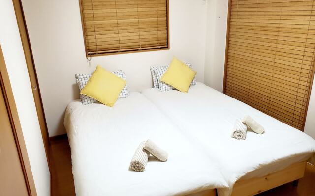 Hosei Apartment 201