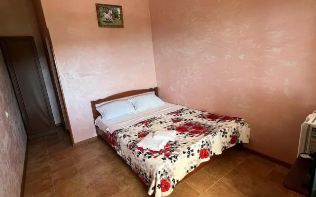 The Guest House At Henry's