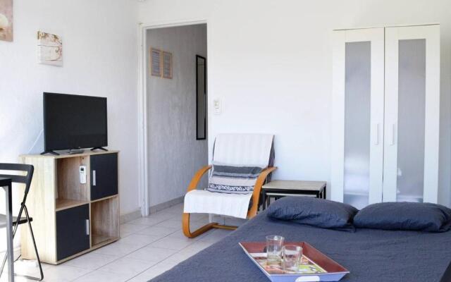 Appartement Le Lavandou, 1 pièce, 2 personnes - FR-1-251-391