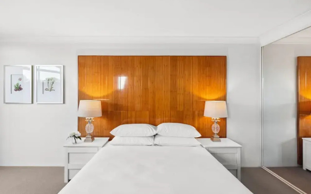 Spacious Inner-west 2-bed With Alfresco Dining