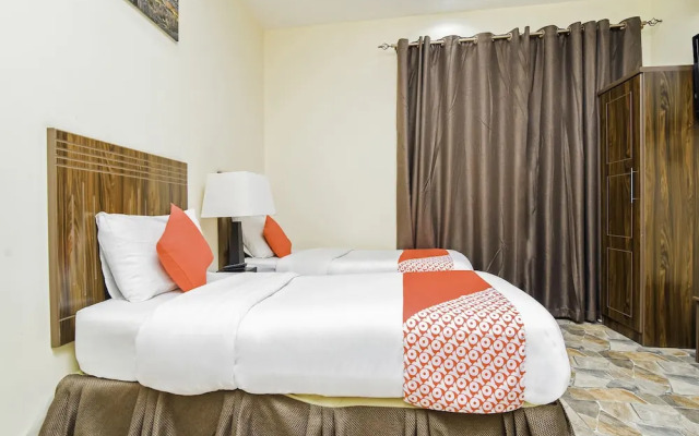 OYO 153 Odessa Hotel