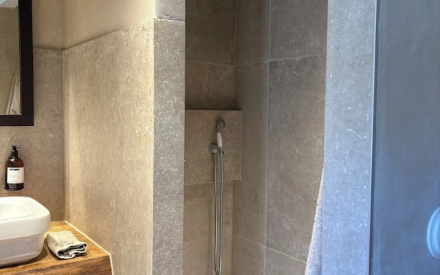 Hotel Le Prieure - 1500m