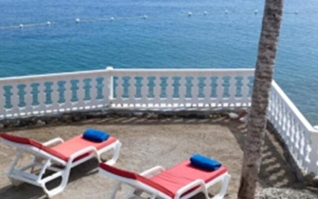 Golden Cove Resort