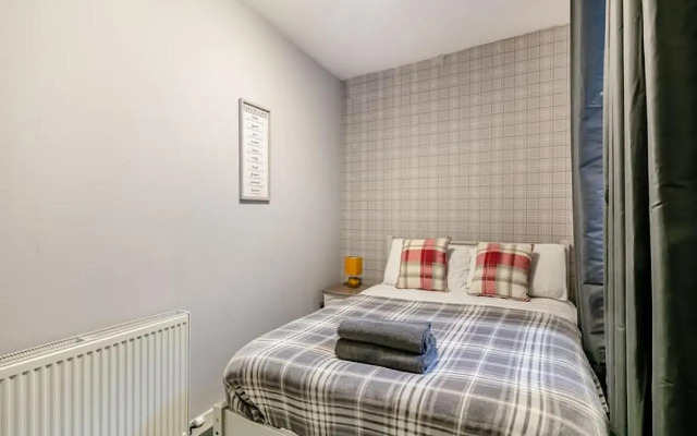 Townhouse Apartments Montrose