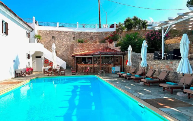 Yalis Hotel