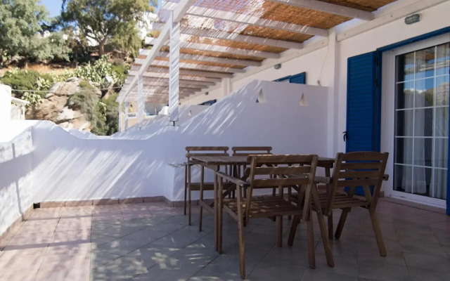 Armadoros Hotel Ios Backpackers